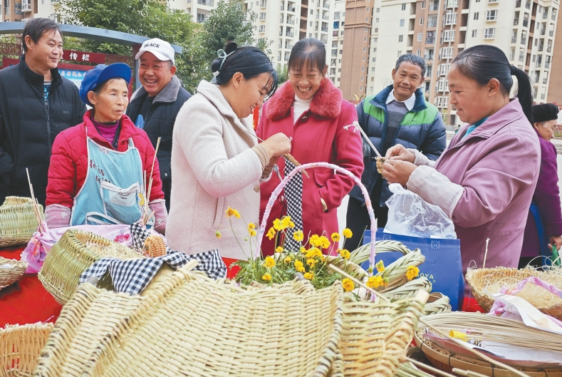 彝良竹编产业带动群众就业增收