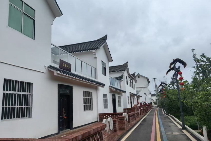 生态执笔绘就水墨卷 产业调色描成振兴图 ——昭阳区洒渔镇农文旅乡村振兴示范带建设纪实