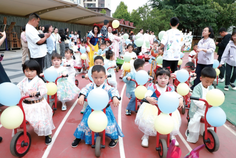 昭通市幼儿园举办第九届童话节主题活动