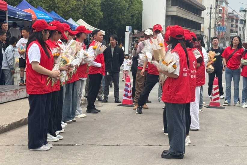 共青团昭通市委全力护航高考！少年你只管冲，后方有小团团！